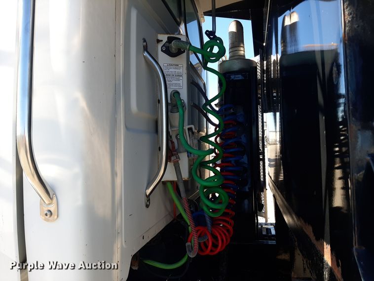 image for item GG9951 2008 Sterling A-Line  dump truck