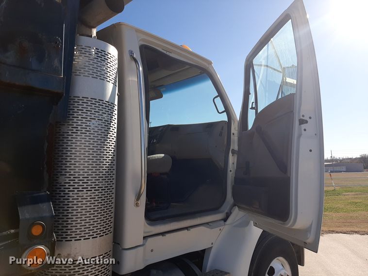 image for item GG9951 2008 Sterling A-Line  dump truck