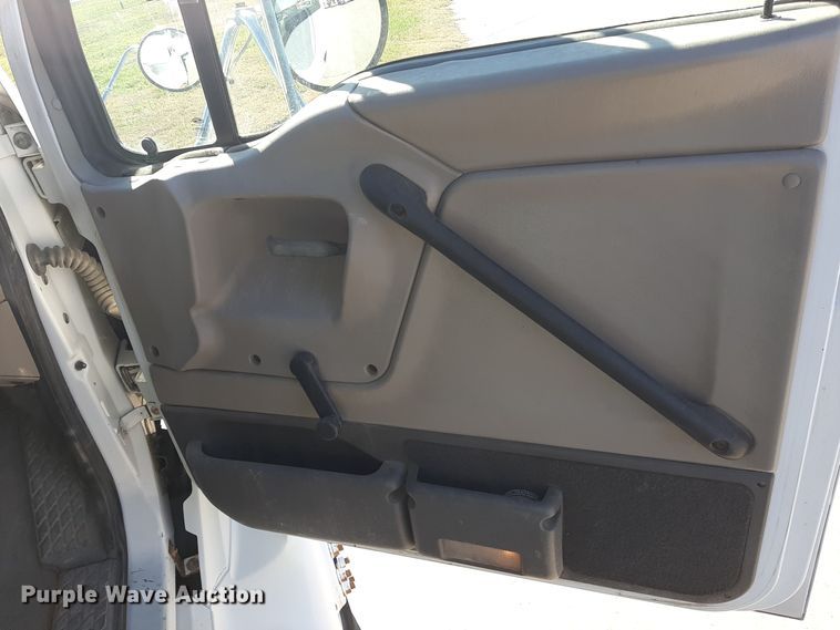 image for item GG9951 2008 Sterling A-Line  dump truck