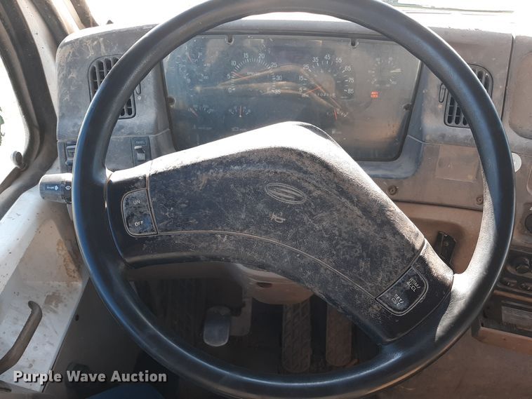 image for item GG9955 2001 Sterling  vacuum truck