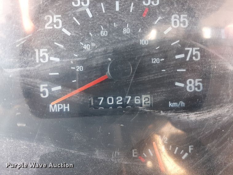 image for item GG9955 2001 Sterling  vacuum truck