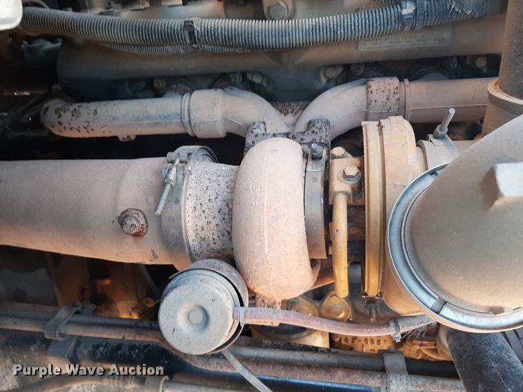 image for item GG9955 2001 Sterling  vacuum truck