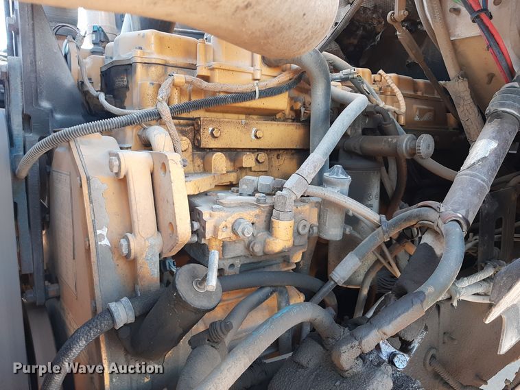 image for item GG9955 2001 Sterling  vacuum truck