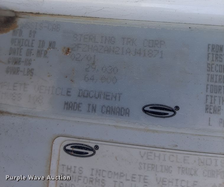 image for item GG9955 2001 Sterling  vacuum truck