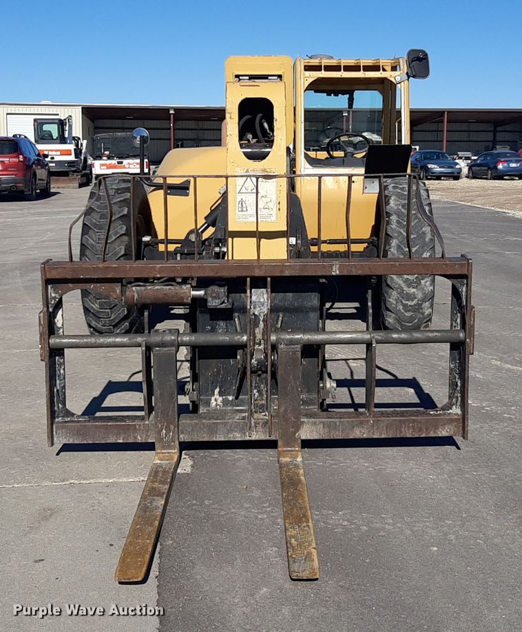image for item GG9956 2007 Caterpillar TL642  telehandler