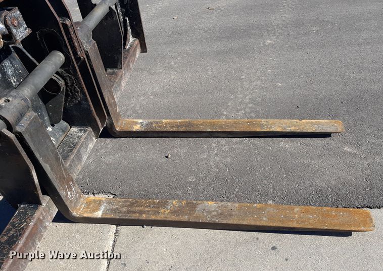 image for item GG9956 2007 Caterpillar TL642  telehandler