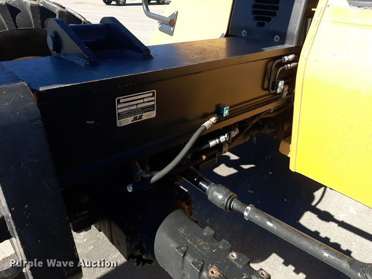 image for item GG9956 2007 Caterpillar TL642  telehandler