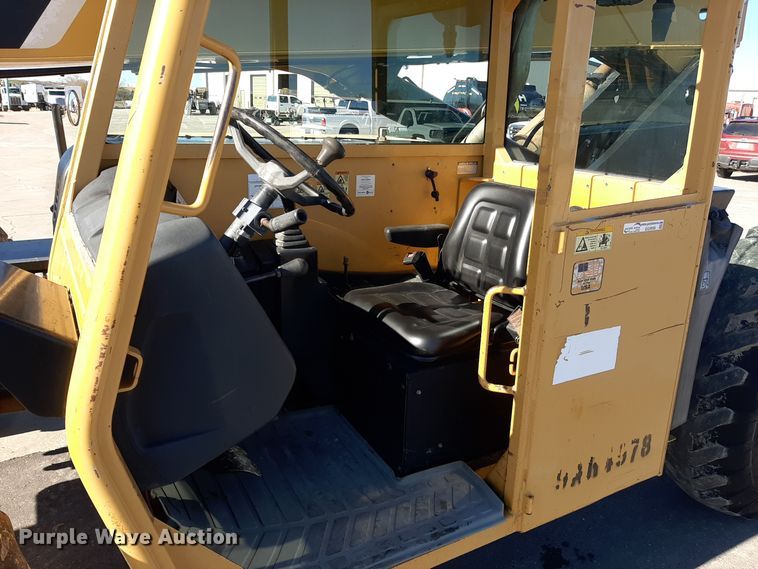 image for item GG9956 2007 Caterpillar TL642  telehandler