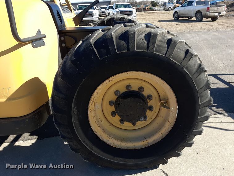 image for item GG9956 2007 Caterpillar TL642  telehandler