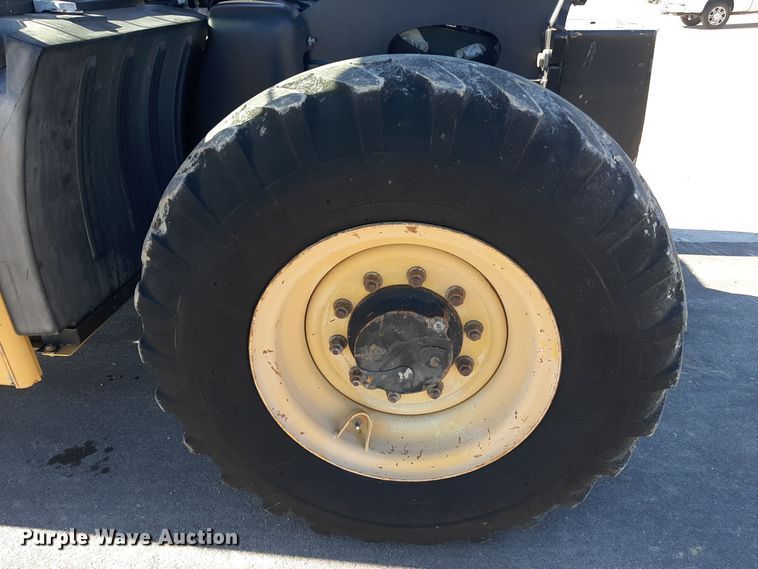 image for item GG9956 2007 Caterpillar TL642  telehandler