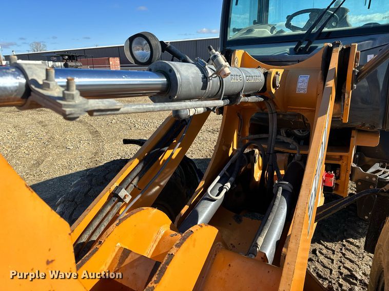 image for item GG9959 2016 Case 321F  wheel loader