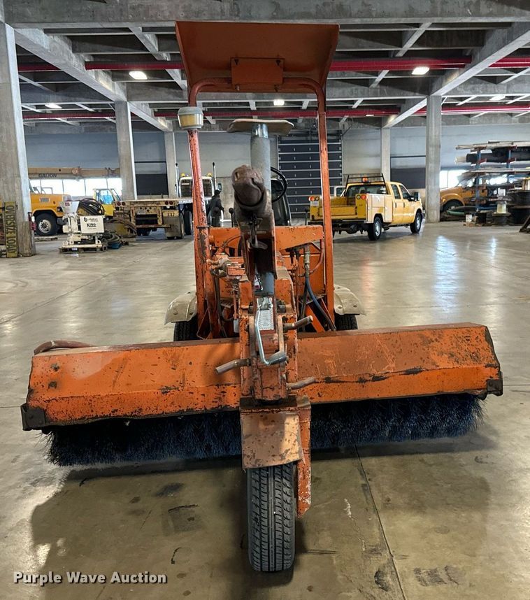 image for item GG9982 Lay-mor  broom