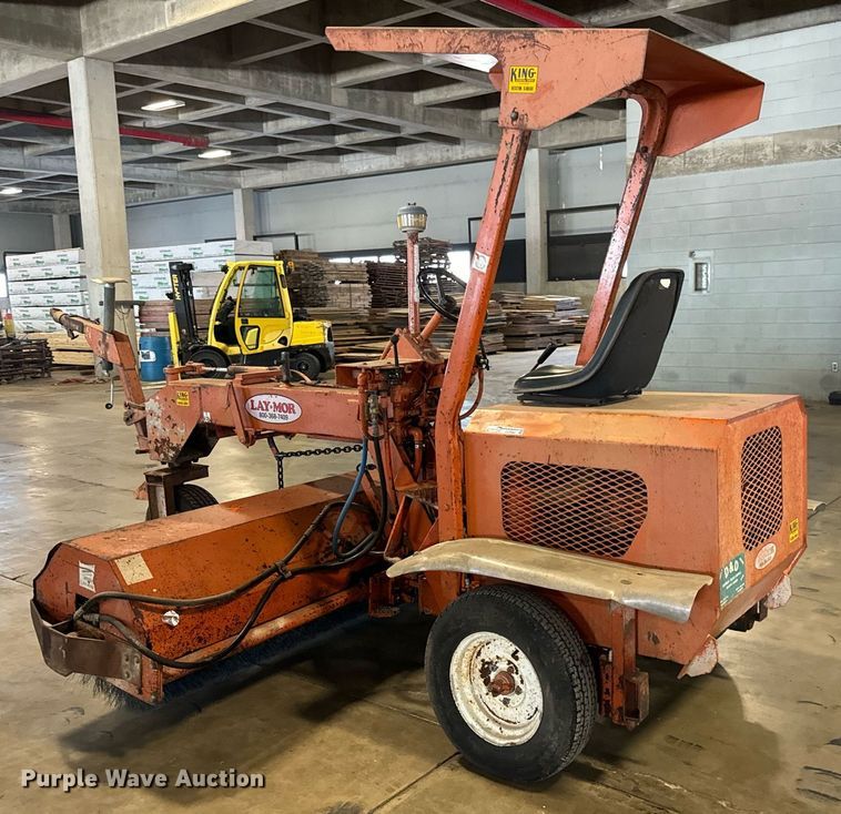 image for item GG9982 Lay-mor  broom