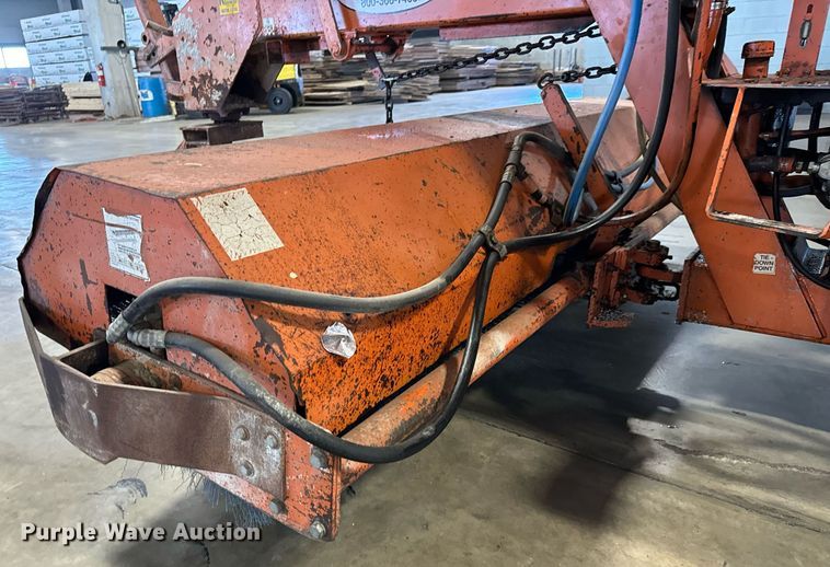 image for item GG9982 Lay-mor  broom