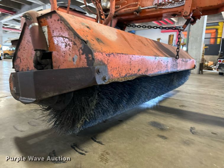 image for item GG9982 Lay-mor  broom