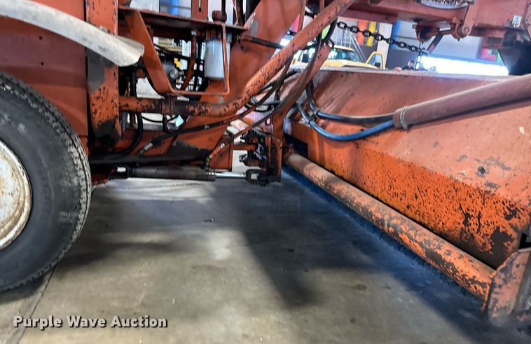 image for item GG9982 Lay-mor  broom