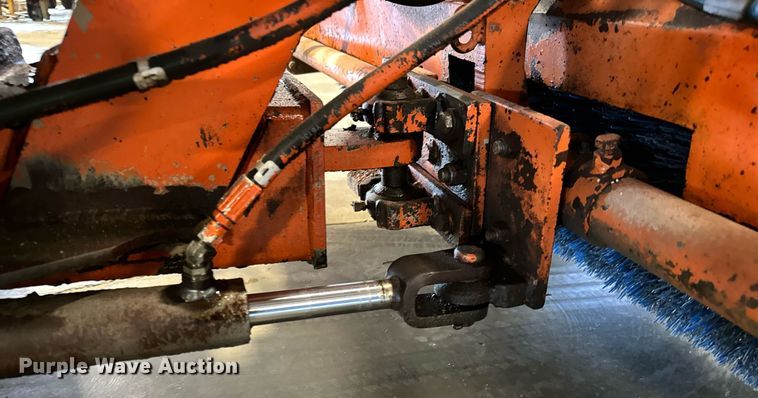 image for item GG9982 Lay-mor  broom