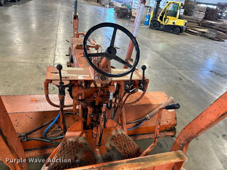 image for item GG9982 Lay-mor  broom