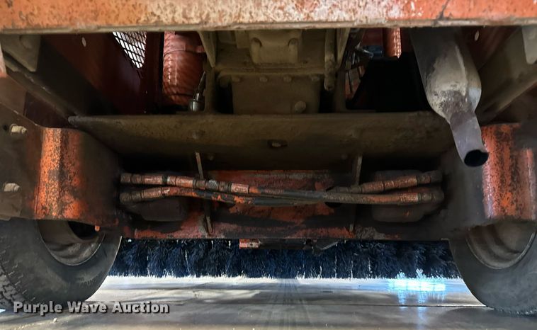 image for item GG9982 Lay-mor  broom