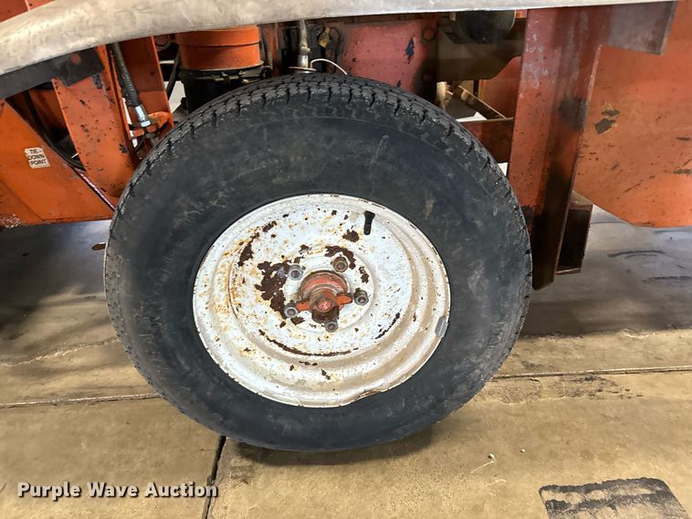 image for item GG9982 Lay-mor  broom