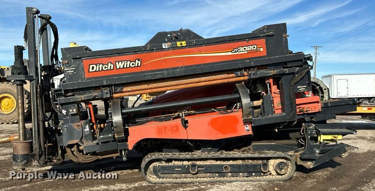 image for item GG9993 2011 Ditch Witch JT3020 Mach 1  directional boring unit