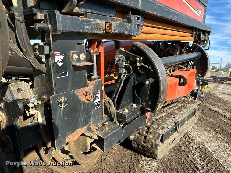 image for item GG9993 2011 Ditch Witch JT3020 Mach 1  directional boring unit