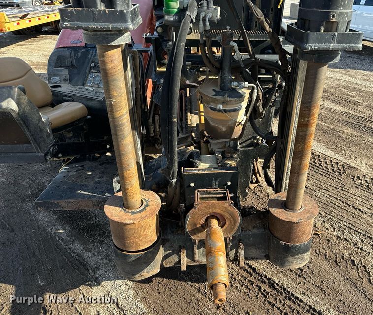 image for item GG9993 2011 Ditch Witch JT3020 Mach 1  directional boring unit