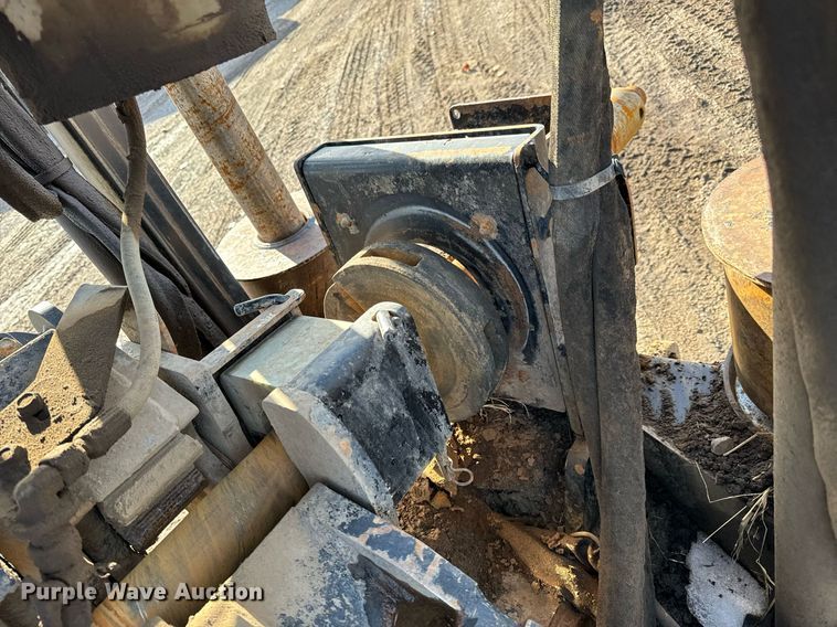 image for item GG9993 2011 Ditch Witch JT3020 Mach 1  directional boring unit