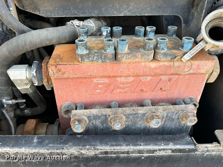 image for item GG9993 2011 Ditch Witch JT3020 Mach 1  directional boring unit