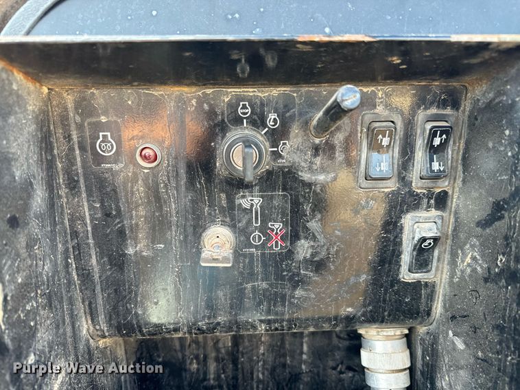 image for item GG9993 2011 Ditch Witch JT3020 Mach 1  directional boring unit