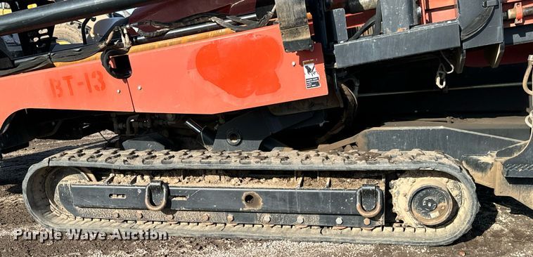 image for item GG9993 2011 Ditch Witch JT3020 Mach 1  directional boring unit