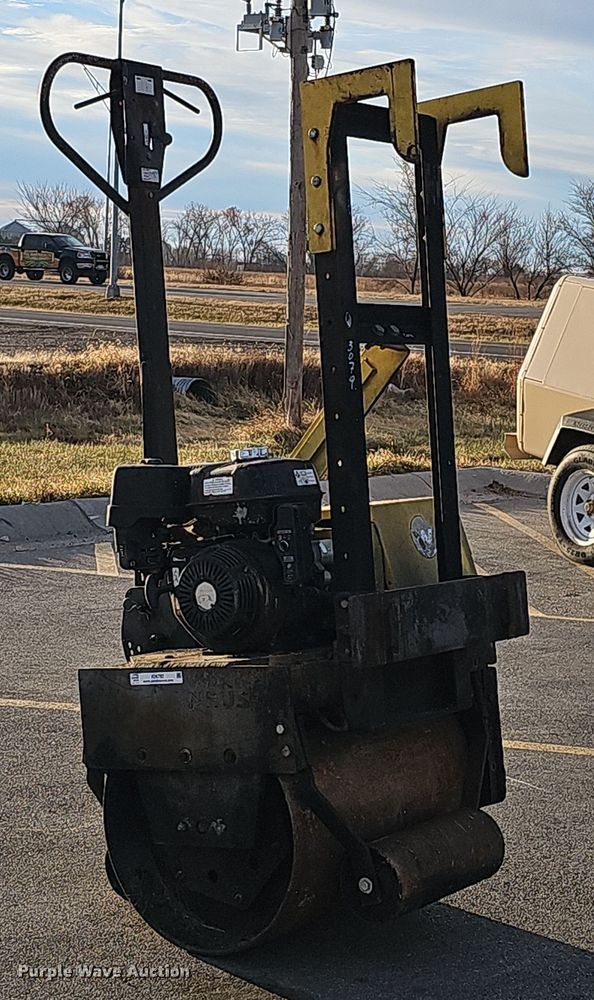 image for item IO9782 Wacker Neuson RSS800  single drum roller