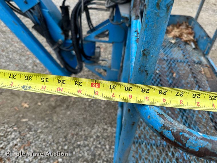 image for item JD9054 2005 Genie Z-45/25  boom lift