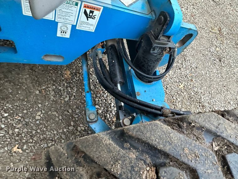 image for item JD9054 2005 Genie Z-45/25  boom lift