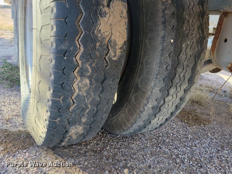 image for item JG9641 1994 Landoll  tilt deck equipment trailer