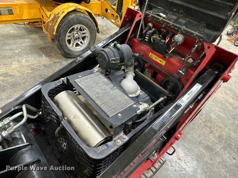 image for item JR9827 2019 Toro TX427  compact utility loader