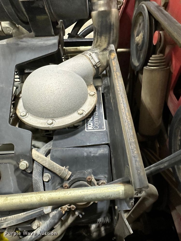 image for item JR9827 2019 Toro TX427  compact utility loader