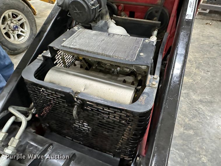 image for item JR9827 2019 Toro TX427  compact utility loader