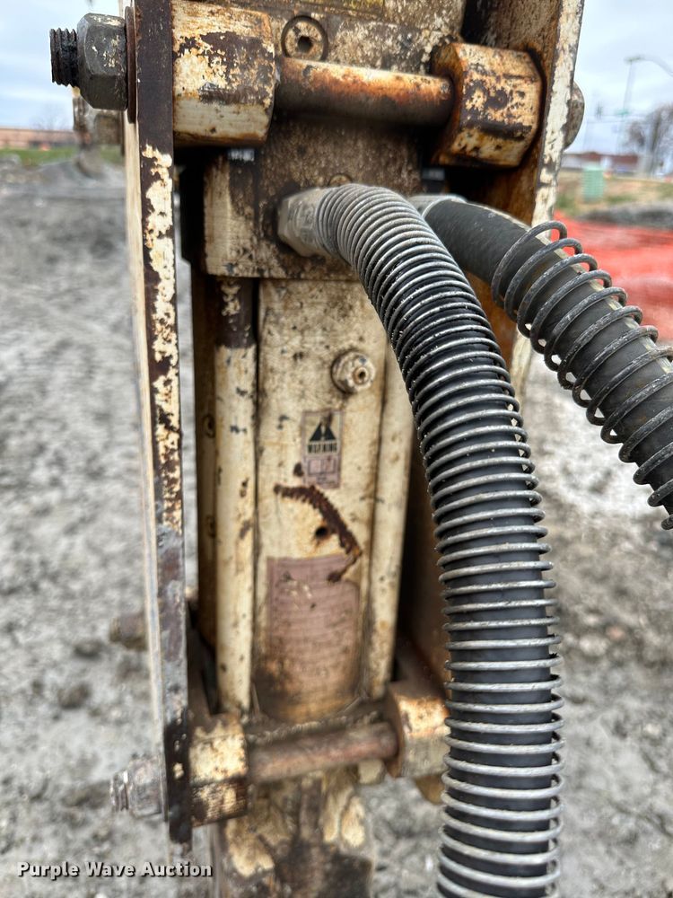 image for item JR9830 Kent  breaker