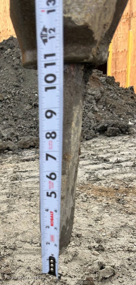 image for item JR9830 Kent  breaker