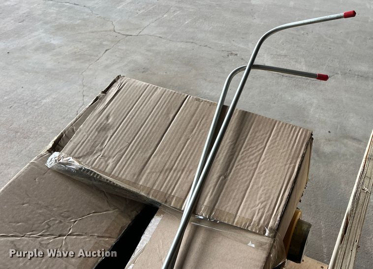 image for item JT9041 HTV Machinery CAT320  excavator quick coupler