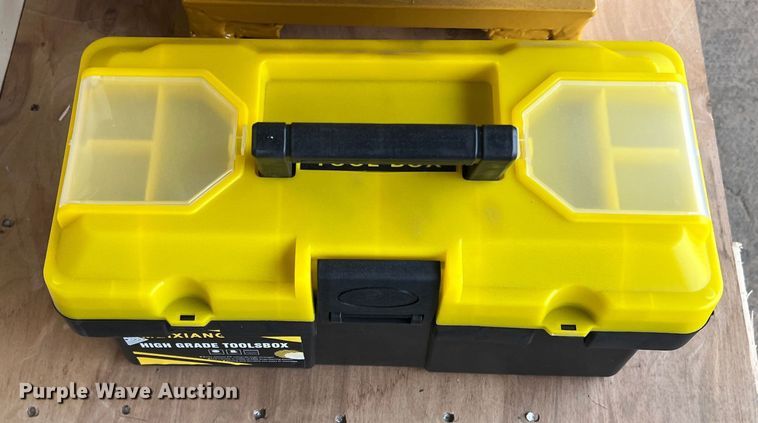 image for item JT9041 HTV Machinery CAT320  excavator quick coupler