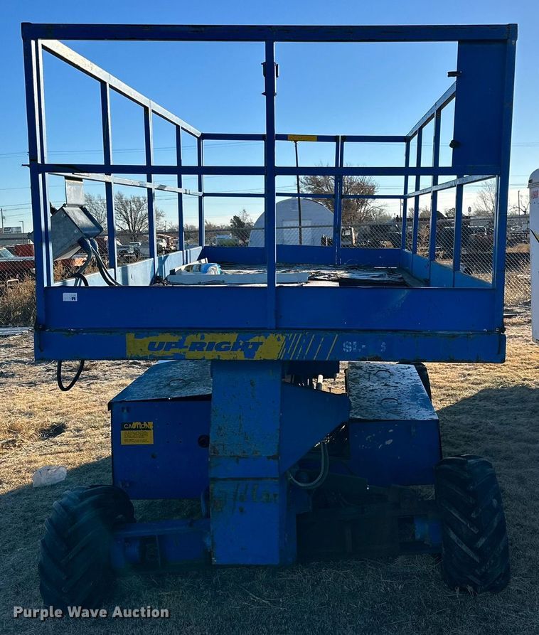 image for item JT9205 Up Right SL26  scissor lift