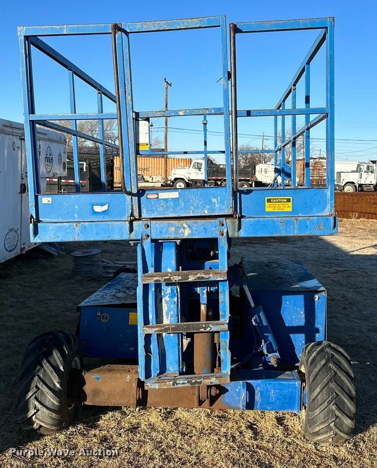 image for item JT9205 Up Right SL26  scissor lift