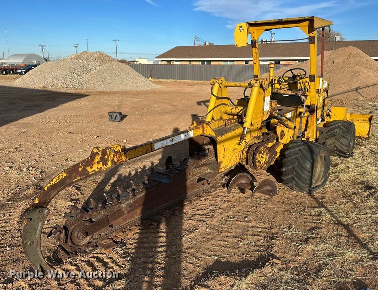 image for item JT9211 1986 Vermeer M455  trencher