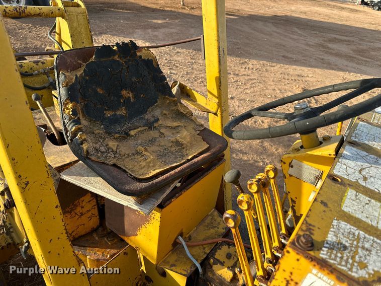 image for item JT9211 1986 Vermeer M455  trencher