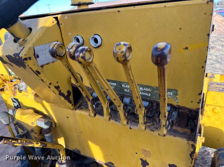 image for item JT9211 1986 Vermeer M455  trencher