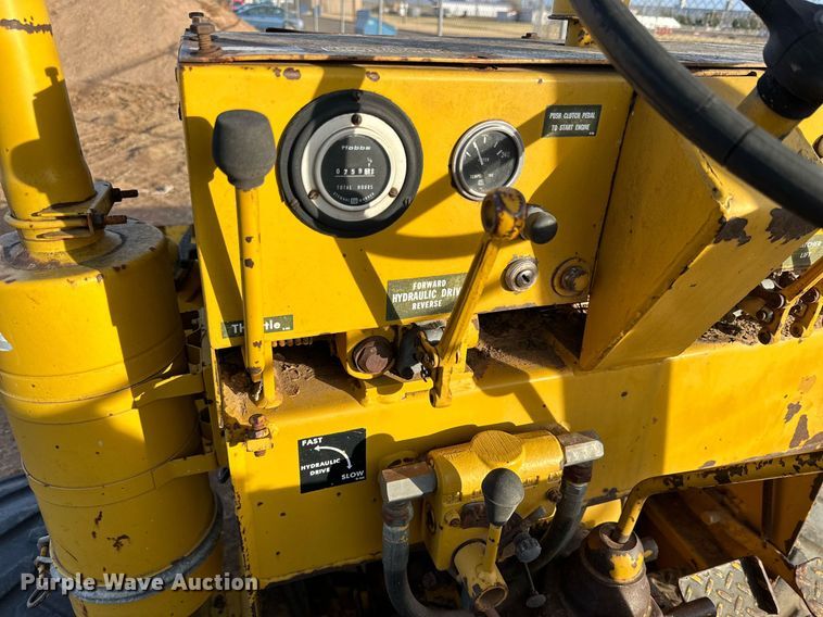 image for item JT9211 1986 Vermeer M455  trencher