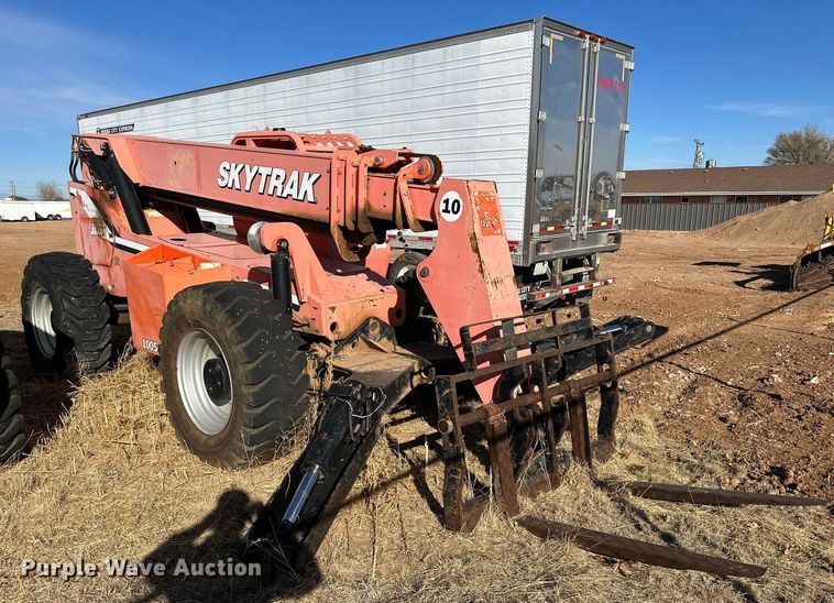 image for item JT9212 Sky Trak 10054  telehandler