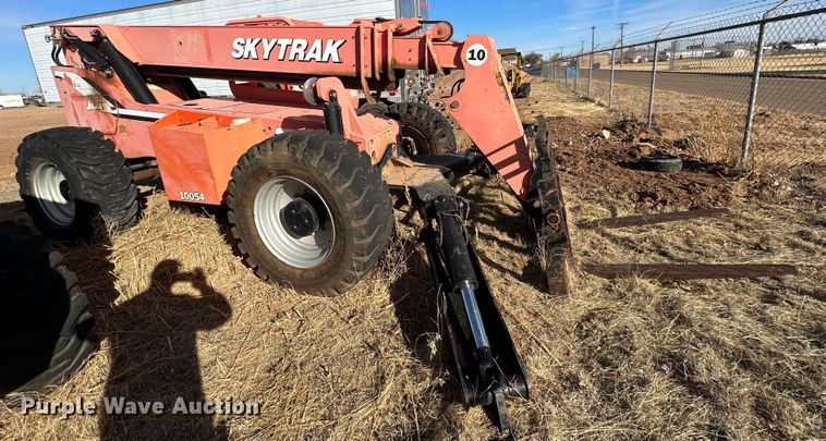 image for item JT9212 Sky Trak 10054  telehandler